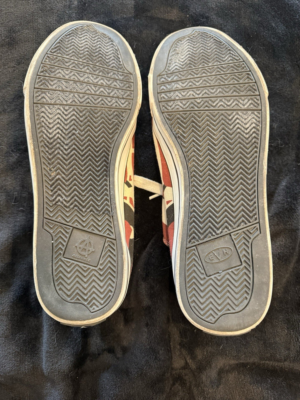 EVH Low Top Sneakers Shoes 5150 Red White Black Mens Size 13 Van Halen EVO26