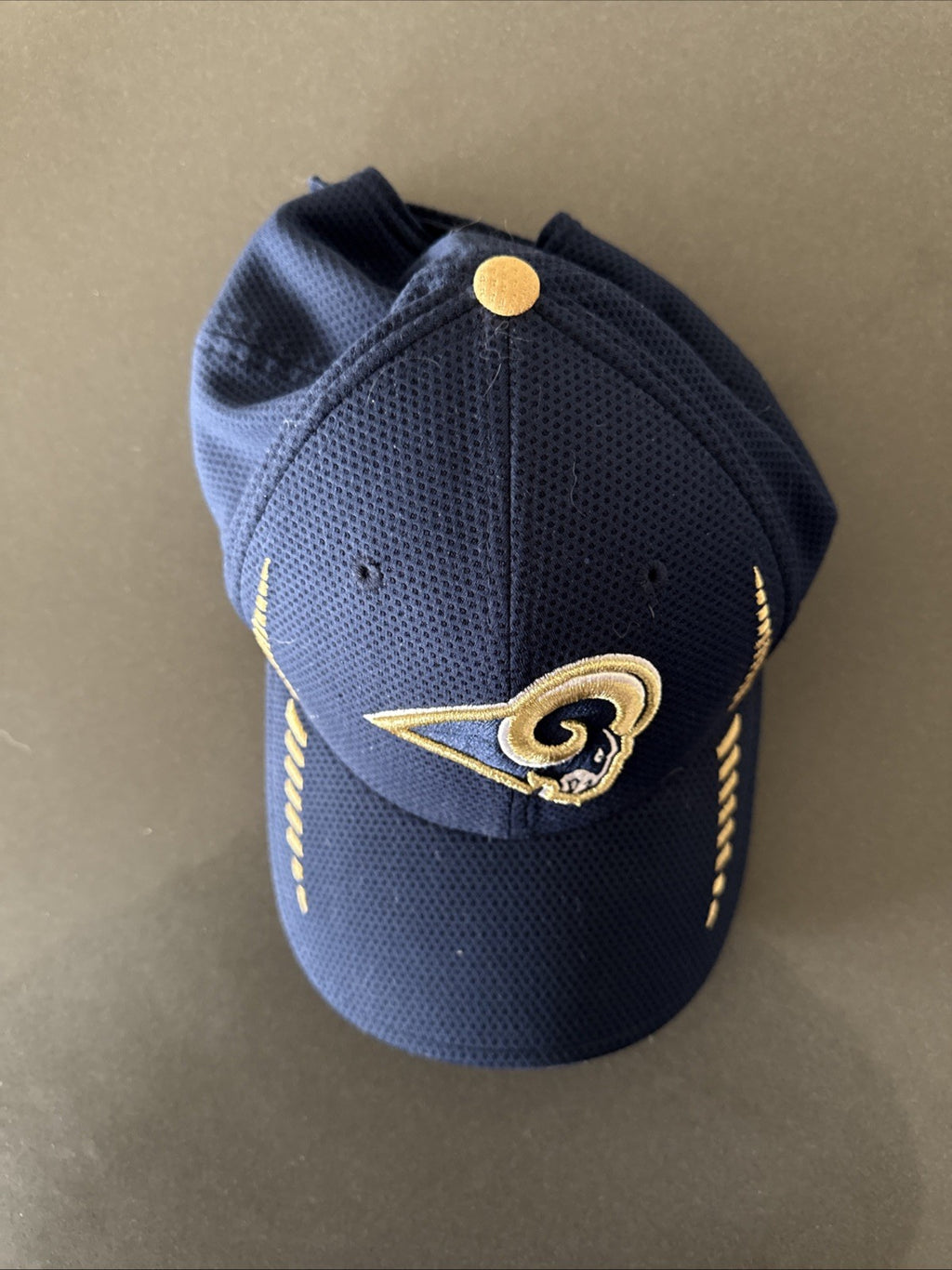 Vintage NFL NEW ERA 9 Forty ST. LOUIS RAMS ADJUSTABLE HAT