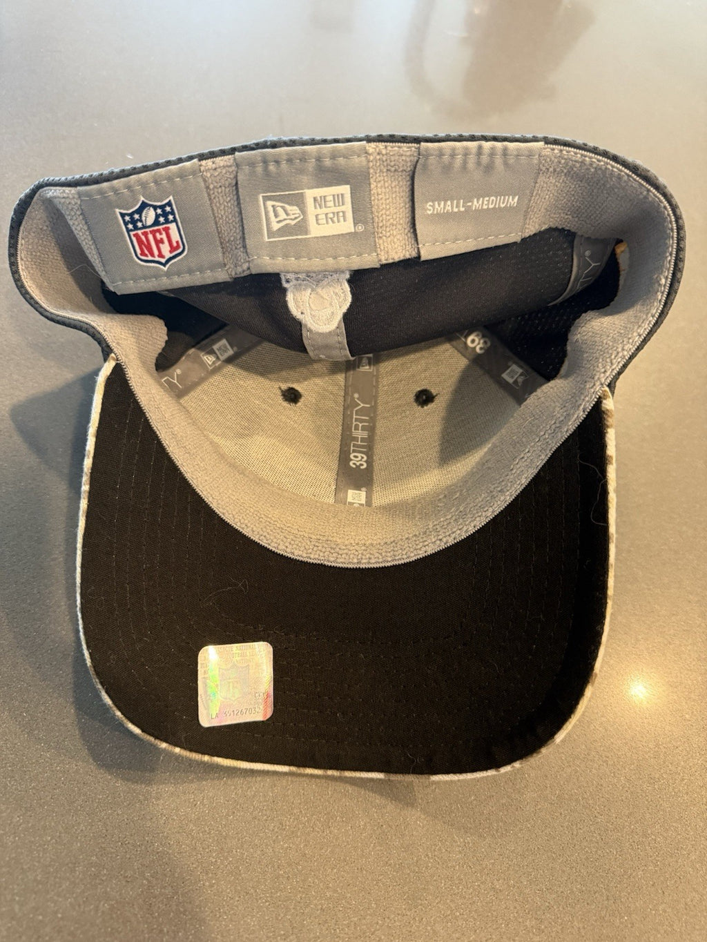 New Era 39Thirty Men Los Angeles Rams Salute to Service Gray Fitted Cap S/M