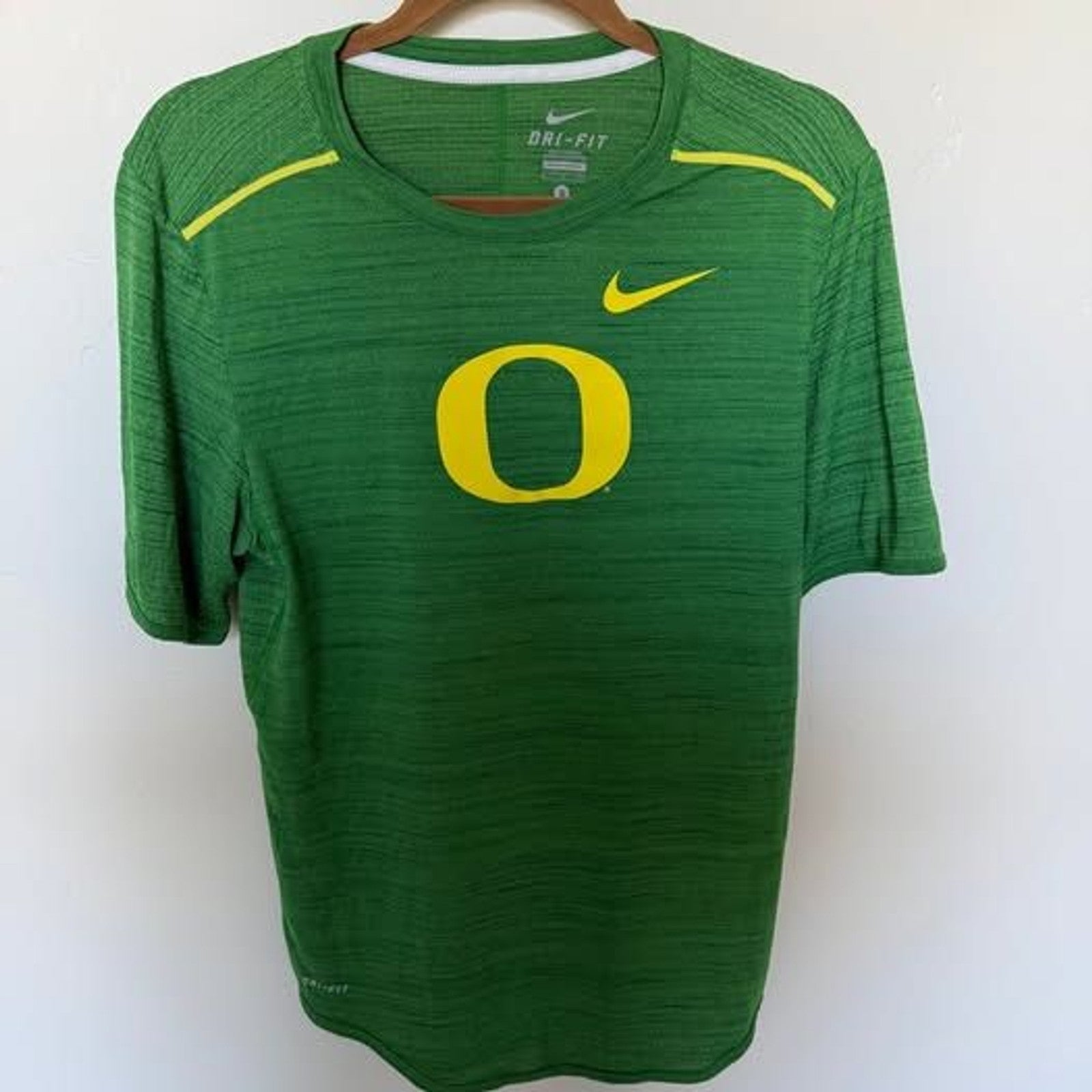 Nike Oregon Ducks Dri-FIT Performance T-Shirt