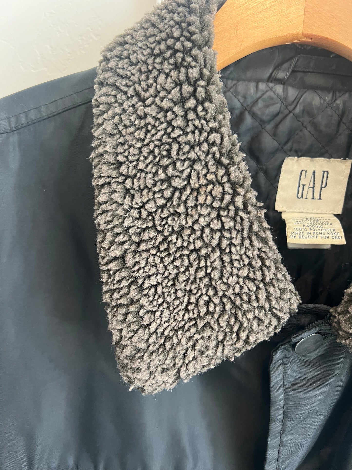 The VTG GAP Men's Utility Jacket in size Large