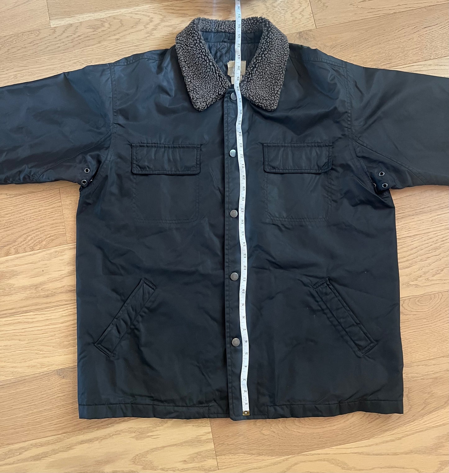 The VTG GAP Men's Utility Jacket in size Large